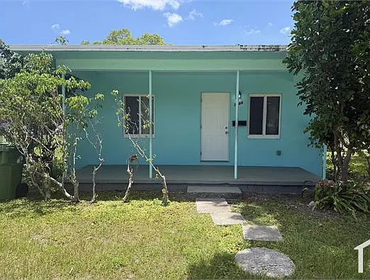 1444 NW 4th St — Photo 7