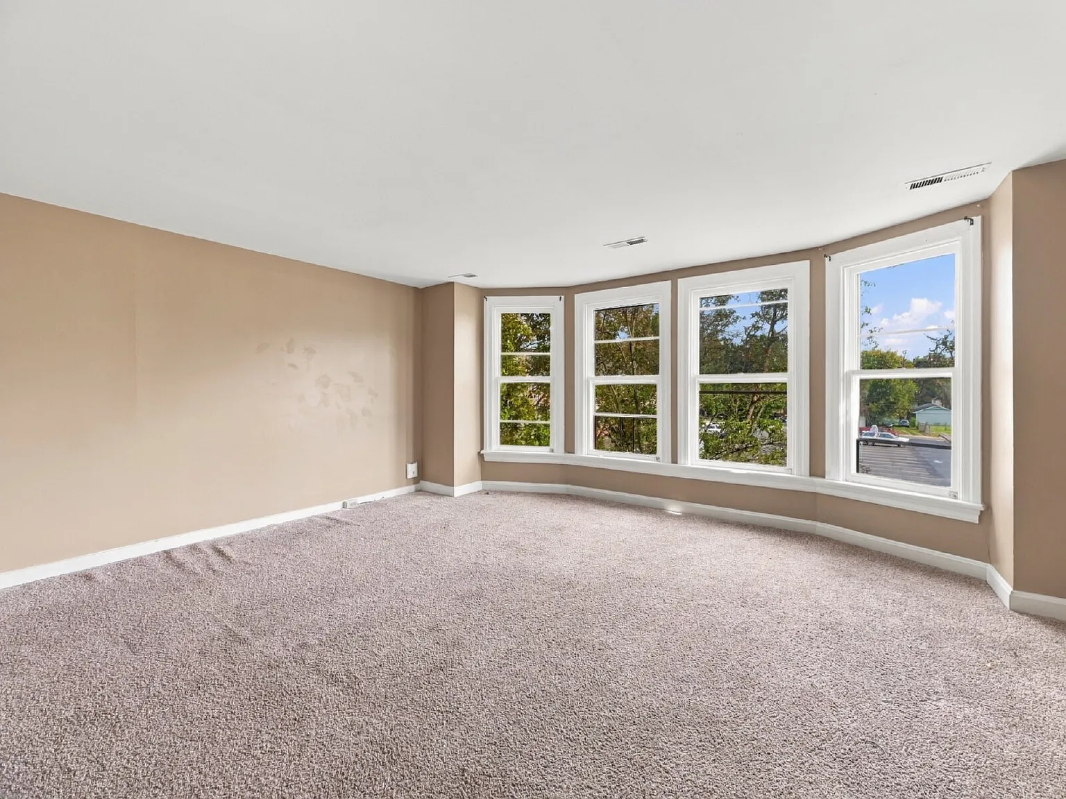 1 bed, 1.0 bath, 790 sqft, $1,200 — Photo 4