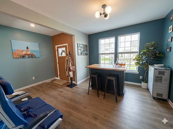 5th image of 12736 Weber Ln