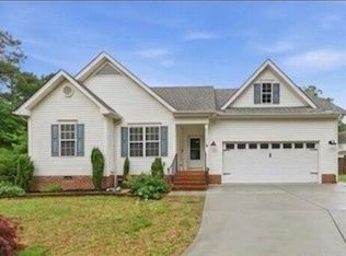 stone-ga.様 1616 Wet Stone Dr, Fuquay Varina, NC 27526 | MLS #10165869 | Zillow