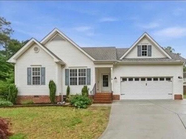 1616 Wet Stone Dr, Fuquay Varina, NC 27526