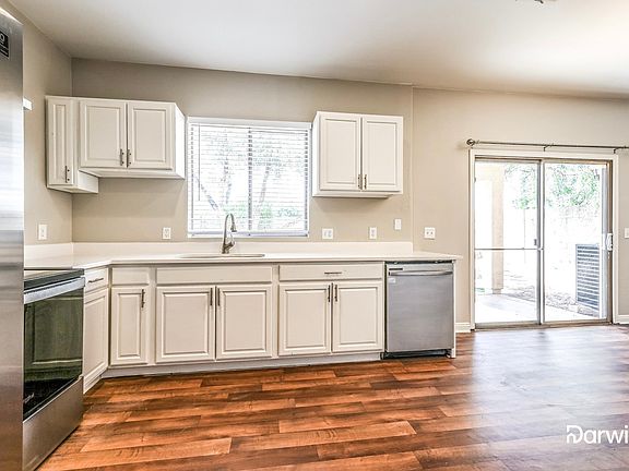 3rd image of 3044 W Los Gatos Dr