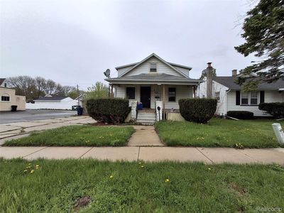 1711 Columbus Ave, Bay City, MI, 48708