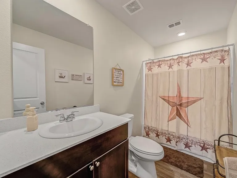 2313 Sandhill Ct — Photo 11