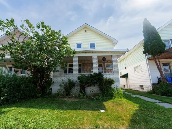 950 Elsmere Ave, Windsor, ON N9A 2A9