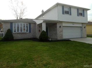 7 View Ct, Depew, NY 14043