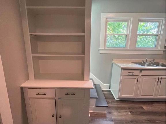 4th image of 1315 Newman Dr #0