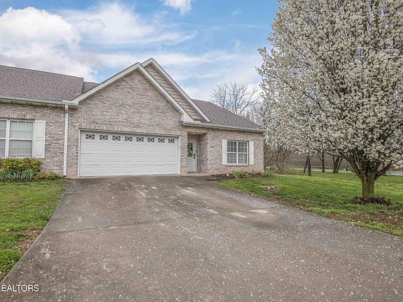 2nd image of 3307 Cummins Ln