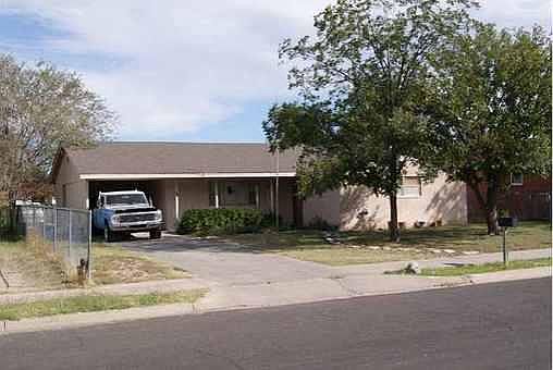 1st image of 33 Cedar Dr