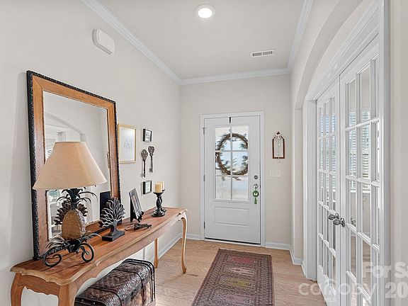 3rd image of 262 Abersham Dr