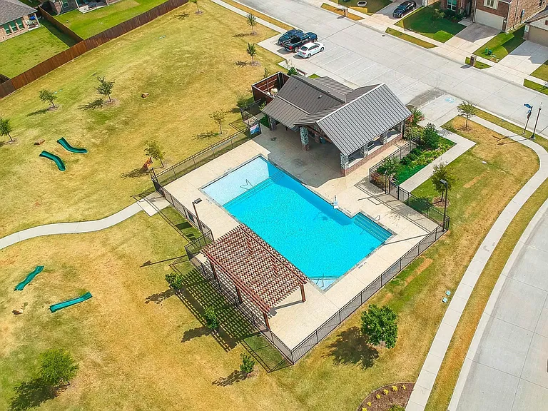 4713 Lake Cove Way — Photo 18