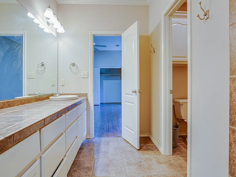 3203 Southridge Ct — Photo 11