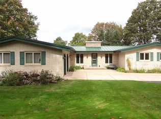2180 W Grove St, Marquette, MI 49855