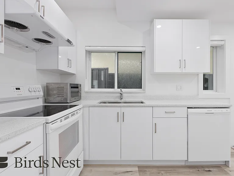 2531 E 46th Ave — Photo 1