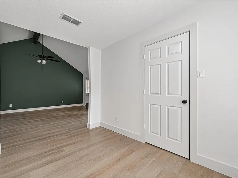 1834 Shadow Rock Dr — Photo 15