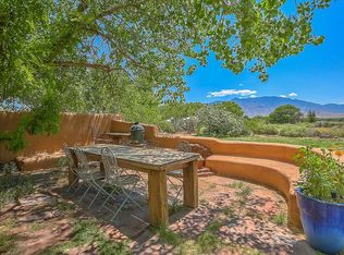 275 Trosello Rd, Corrales, NM 87048
