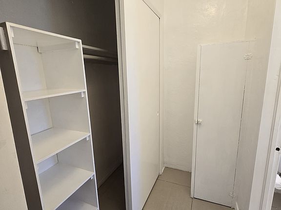 5th image of 15 Alhambra Cir #24