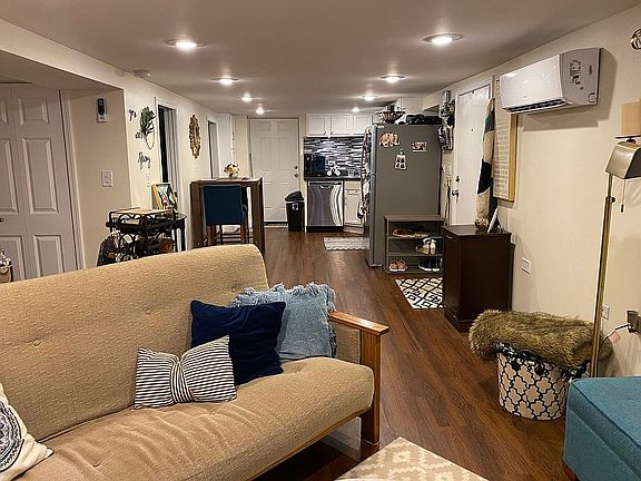 5th image of 2448 W Cortez St #1