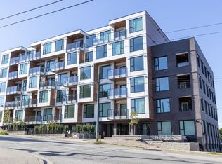 5399 Joyce St #402, Vancouver, BC V5R 4G3