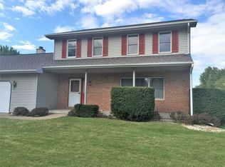 407 Dove Ave, Le Roy, IL 61752