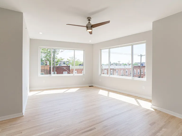 1351 S Myrtlewood St — Photo 28