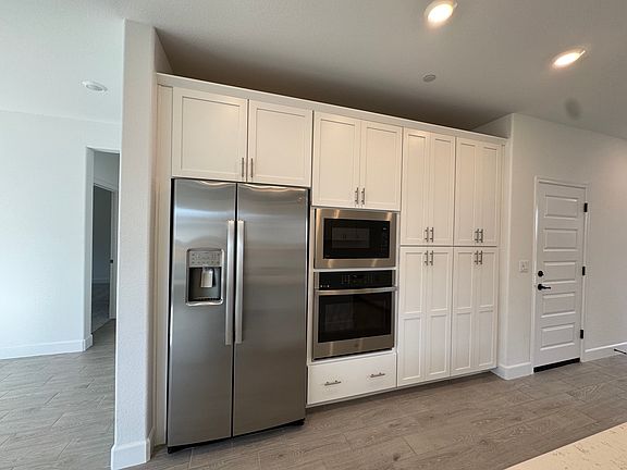 5th image of 6613 Kaweah Ln