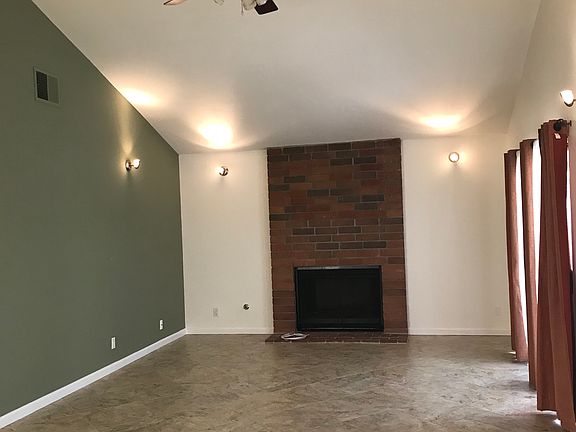 4th image of 2174 Westshore Ln