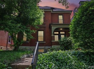 3850 Arsenal St, Saint Louis, MO 63116