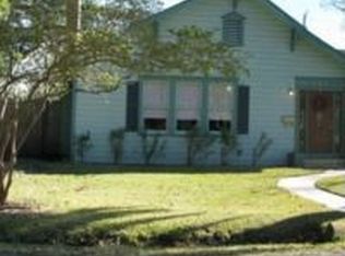 423 S 1st St, La Porte, TX 77571
