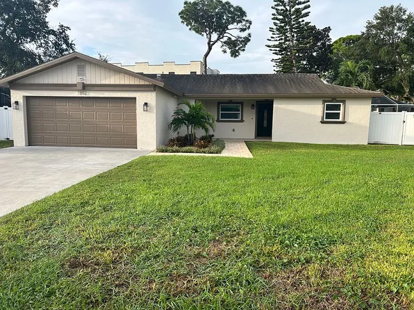 7892 Sundown Dr N, Saint Petersburg, FL 33709