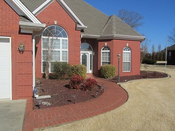 2nd image of 362 Kingston Dr