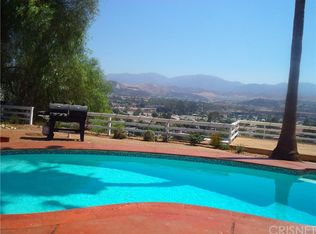 18714 Wellhaven St, Santa Clarita, CA 91351