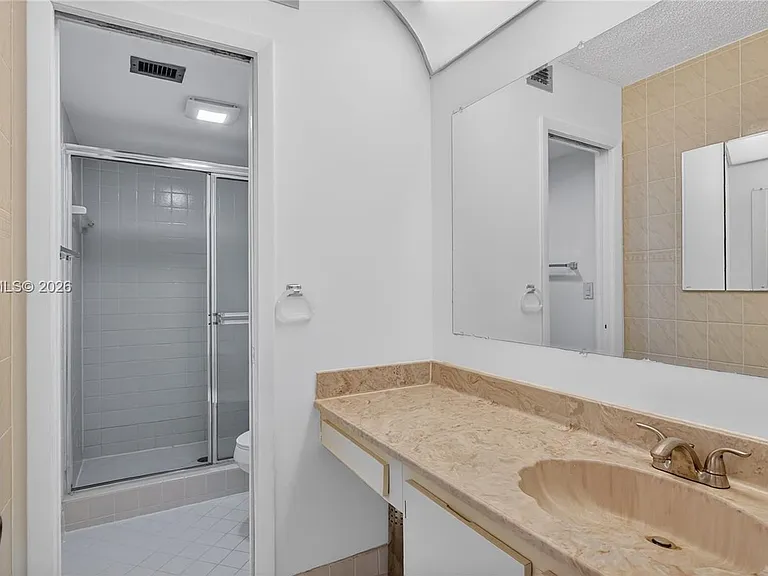 1850 Homewood Blvd #5010 — Photo 15