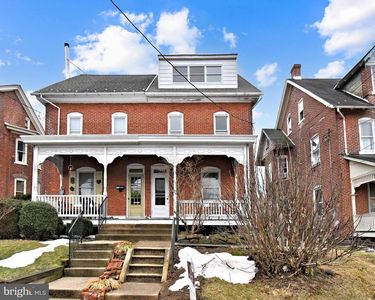 54 W Chestnut St, Souderton, PA, 18964