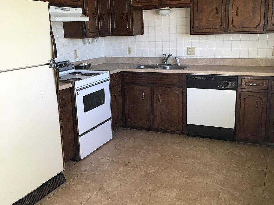 1st image of 1025 N Wells St