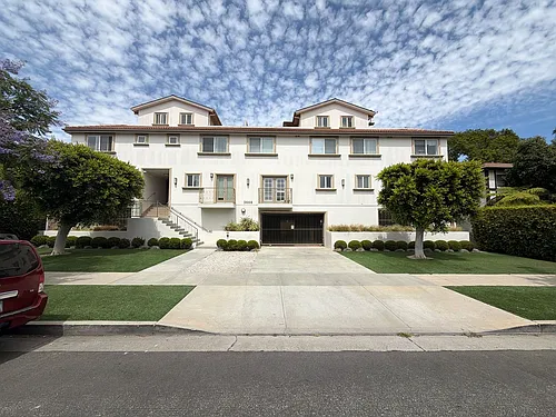 3668 Mentone Ave Photo 1
