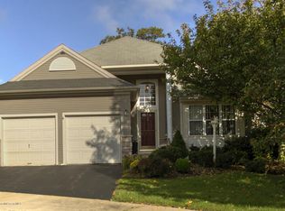 6 Avery Ct, Manchester, NJ 08759
