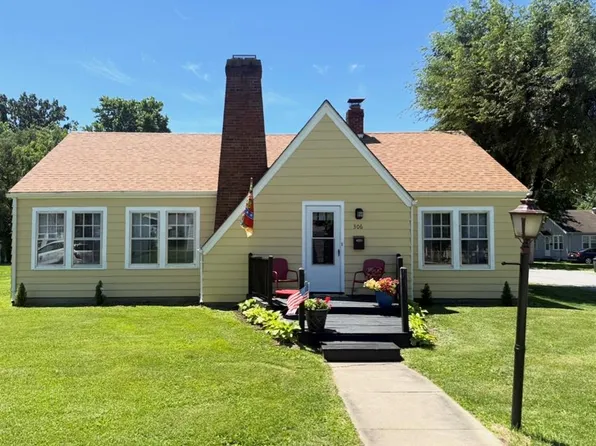 306 E Main St, Bowling Green, MO 63334