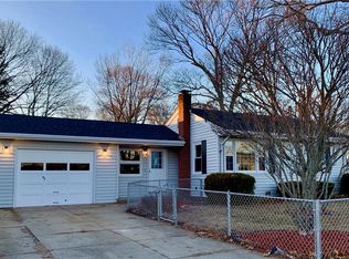 101 Pinegrove Ave, Warwick, RI 02889