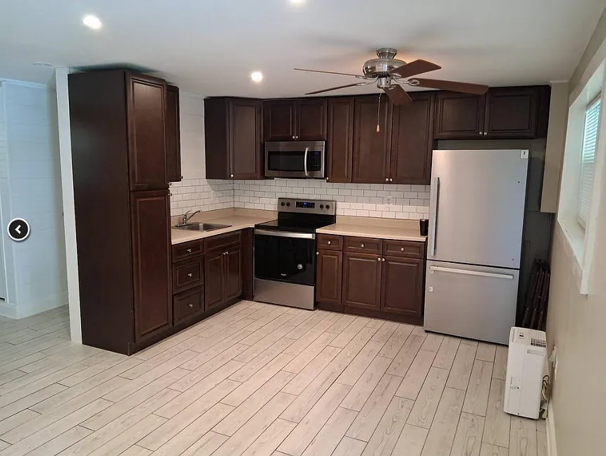 Studio, 450 sqft, $1,200 — Photo 2