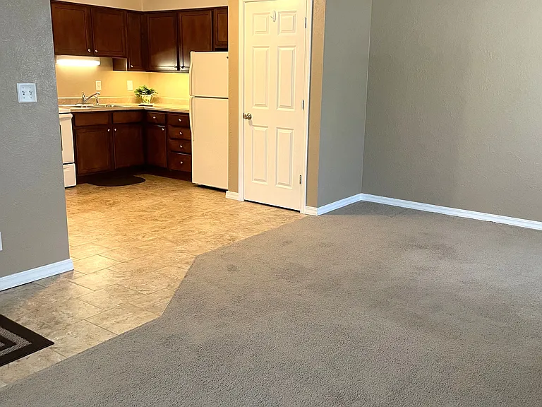 Livingroom to kitchen