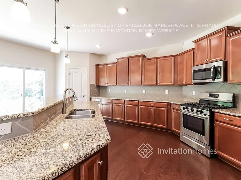 141 Lassen Ln — Photo 8
