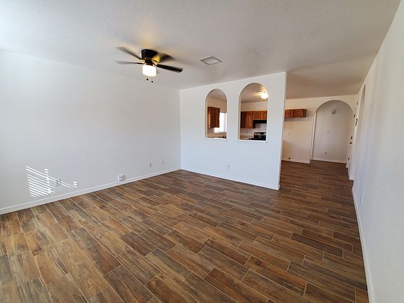 3rd image of 3472 Oxcart Run St