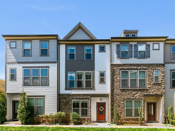 109 Tolocka Ter NE, Leesburg, VA 20176