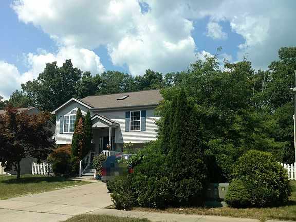 3rd image of 5372 Sandlewood Ct