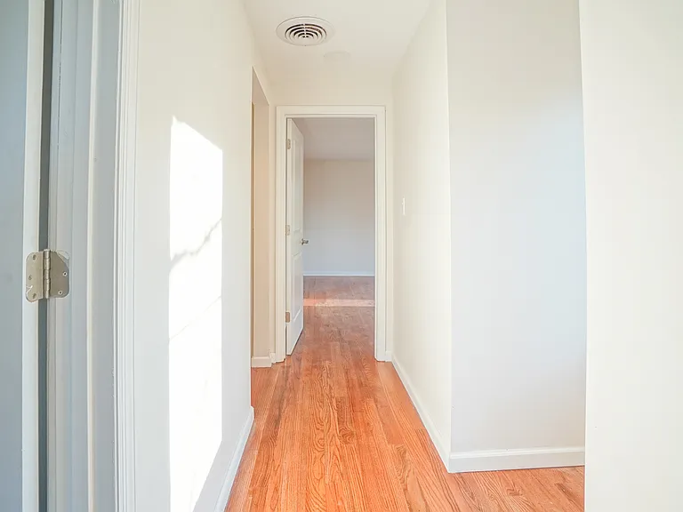 226 S Main St — Photo 27
