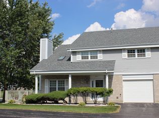 7061 Coachwood Trl, Tinley Park, IL 60477