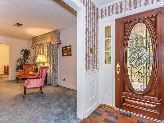 3rd image of 6631 Halcyon Dr
