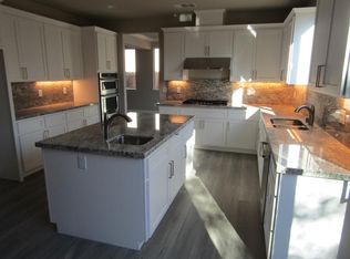 5122 North Ave, Carmichael, CA