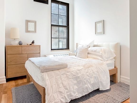 4th image of 25 Washington St APT 3I